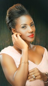 1-Kiki Omeili (5)-001